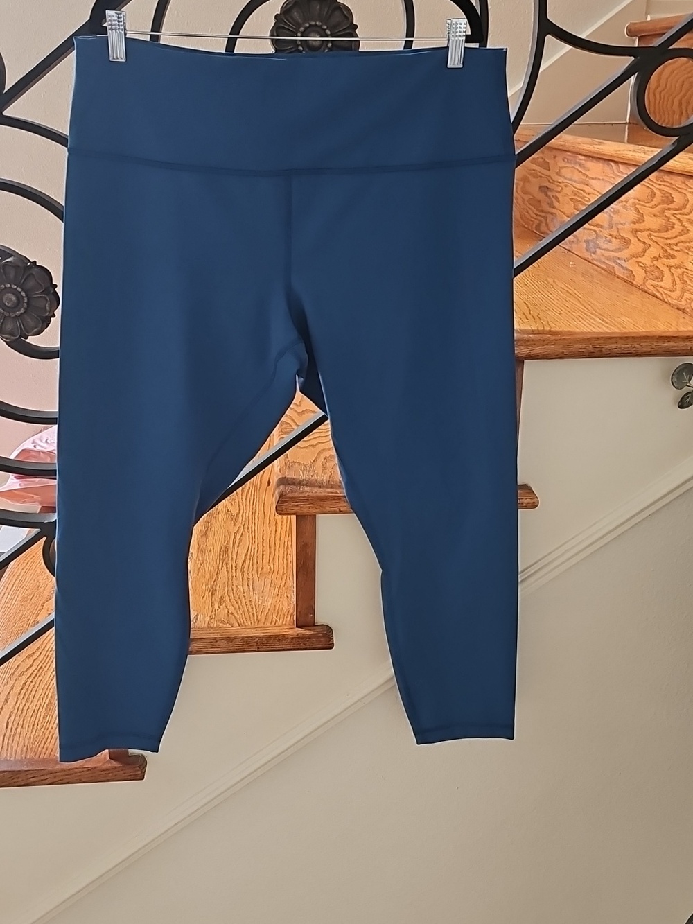 Lululemon High Rise Crop Leggings Teal Blue Womens Size 20 Yoga‎ Training Pants